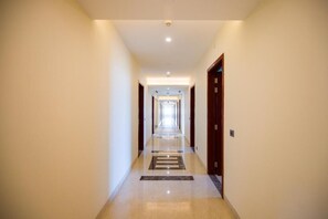 Lobby - Alaya Stays By Elivaas Eternal Oasis - Gurgaon (Gurugram)