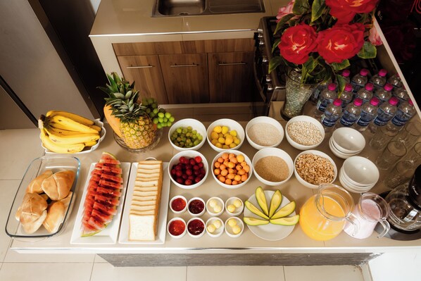 每日供應吃到飽早餐 (每人 PEN21)