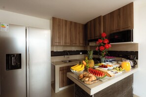 Petit déjeuner buffet (21 PEN par personne)