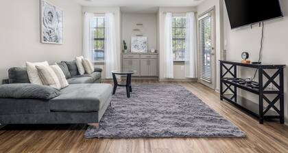 3 mins from Redstone Arsenal &BridgeStreet