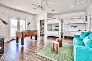 7 Schlafzimmer, Bügeleisen/Bügelbrett, kostenloses WLAN, Bettwäsche