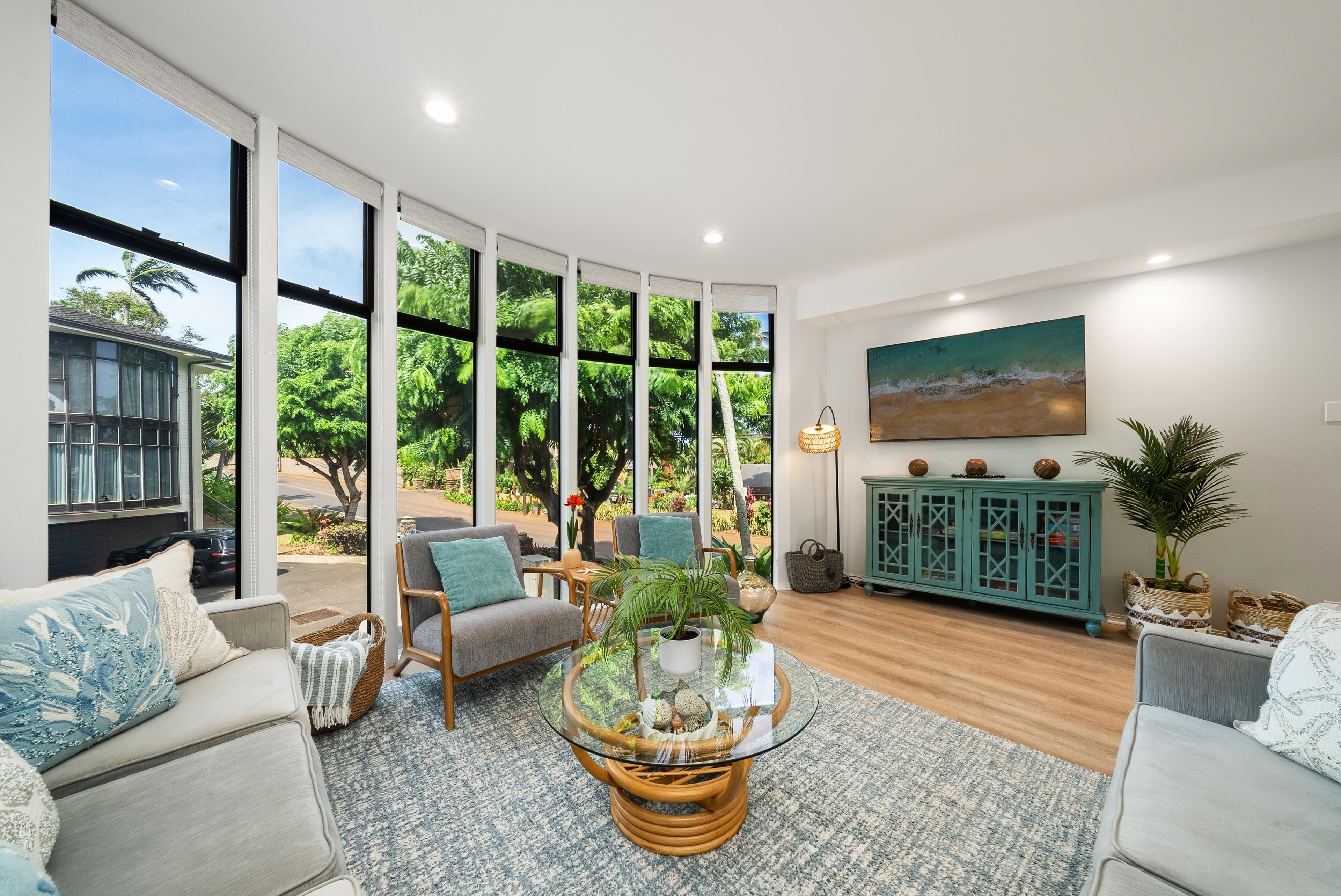 3 عدّة غرف نوم وخدمة الإنترنت