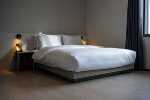 DELUX SAUNA - Breakfast service + 1 FREE DRINK provided to guests | Luxe beddengoed, donzen dekbedden, bedden met traagschuimmatras