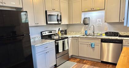 Game Table - Hot Tub - Home Theater - Sleeps 8