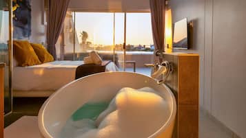 2 chambres, fer et planche Ă repasser, Wi-Fi, draps fournis