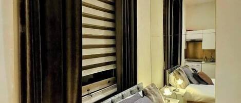 Ferros/tábuas de passar roupa, Wi-Fi, roupa de cama