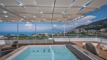 Idromassaggio all'aperto