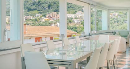 Luxury Levaina Villa, Sleeps 8 on the Amalfi Coast