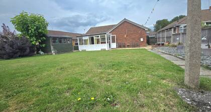 Herne Bay - House - Sleeps 7 - Parking