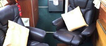 Stone - Boat - Sleeps 2 - Pet Friiendly- 85ws