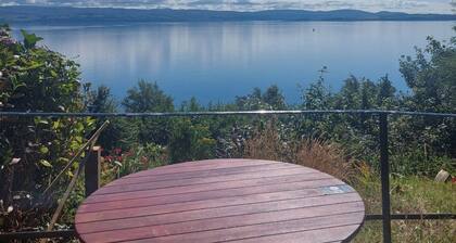 2 Bed Flat - Sleeps 4 - Pets - Parking - Wifi