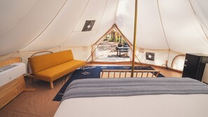 Bed sheets - Chic Glamping Tent + Firepit (Branson)
