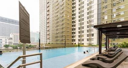 Cozy IT Park Studio - Steps to Ayala Mall, Cafes, Dining & Nightlife