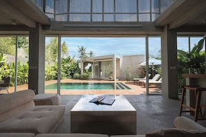 Outdoor pool, pool loungers
