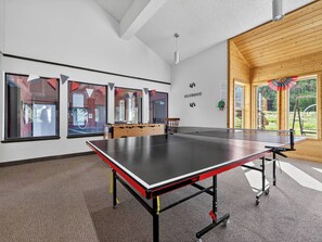 Spielezimmer