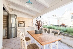 Outdoor dining - Emma Art & Wine - Historic Townhouse (Bari)