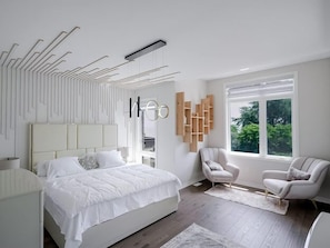 4 chambres, fer et planche à repasser, Wi-Fi gratuit, draps fournis