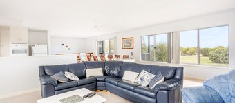 Golden Bay Beach Shack