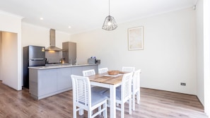Dining - Bambili Family Place (Harrisdale)