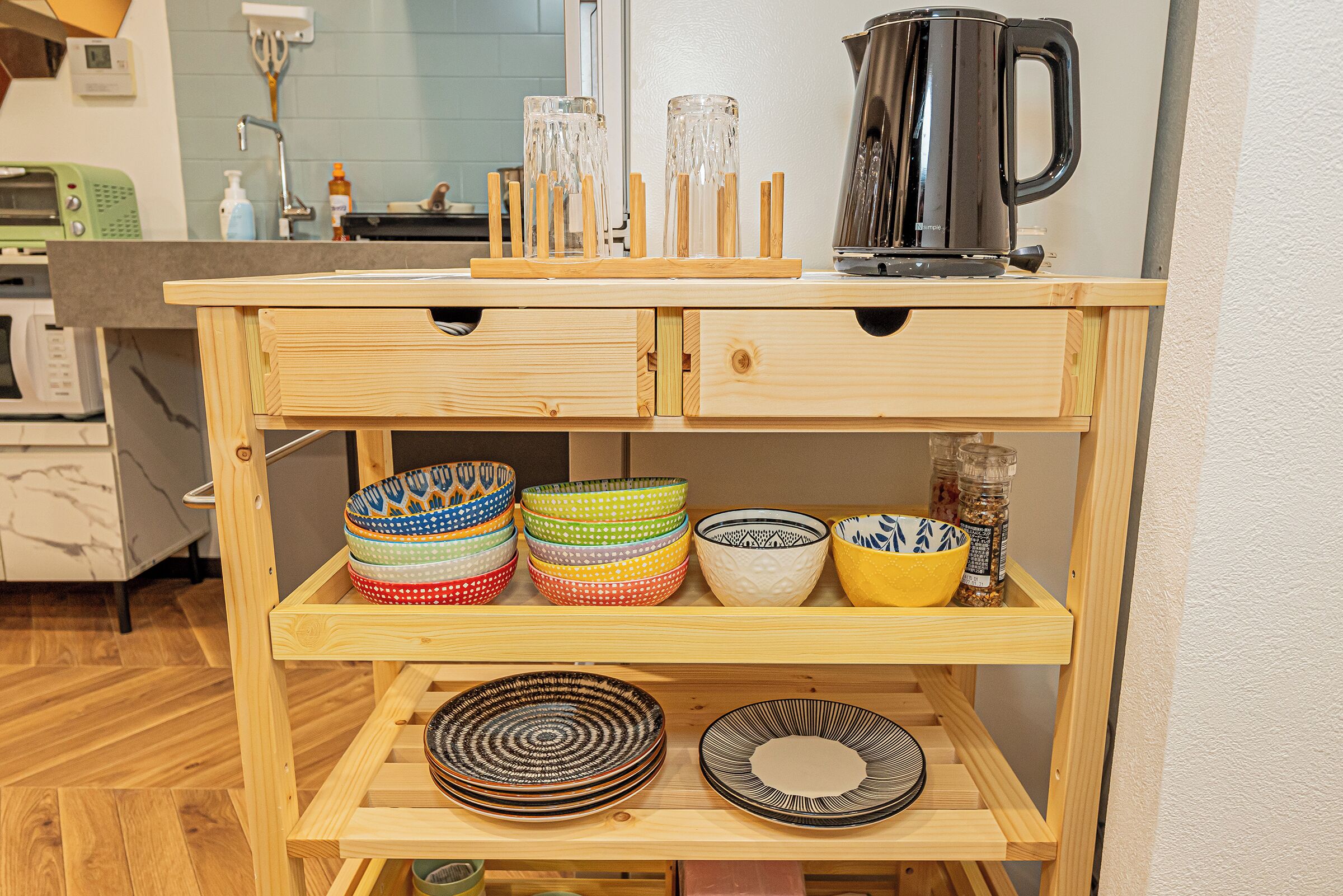 Fridge, microwave, stovetop, cookware/dishes/utensils