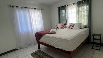 2 bedrooms, WiFi, bed sheets