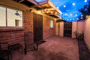 Terrace/patio - Chula Vista Cottage - Fully stocked, clean and central 1 bed, 1 bath in Tucson (Tucson)