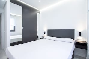 1 chambre, fer et planche à repasser, accès Internet, draps fournis
