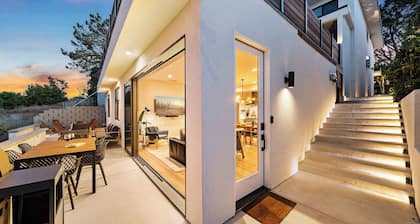 Del Mar Retreat - Spa, BBQ, Firepit, AC, Laundry