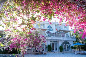 Terrace/patio - Mia Hot Springs Pool Villa Binh Chau (Xuyen Moc)