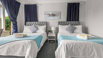 Deluxe Townhome, Garden View | Iron/ironing board, free WiFi