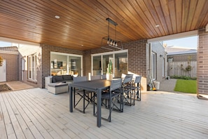 Deluxe Townhome, Garden View | Garden view