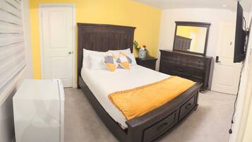 3 bedrooms, iron/ironing board, WiFi, bed sheets