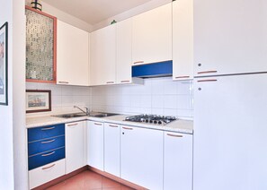 Private kitchen - APPARTAMENTI SECCHETO - VISTA MARE (Campo nell'Elba)