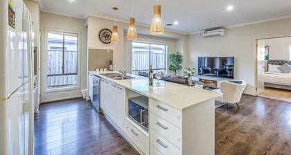 StayAU Pakenham 5 BRM Oasis Pet-friendly