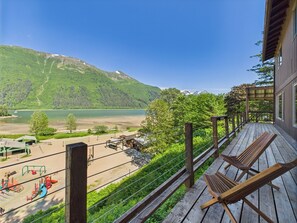 Property grounds - Sandy Beach Retreat | Ocean Views | Steps to Beach (Douglas)