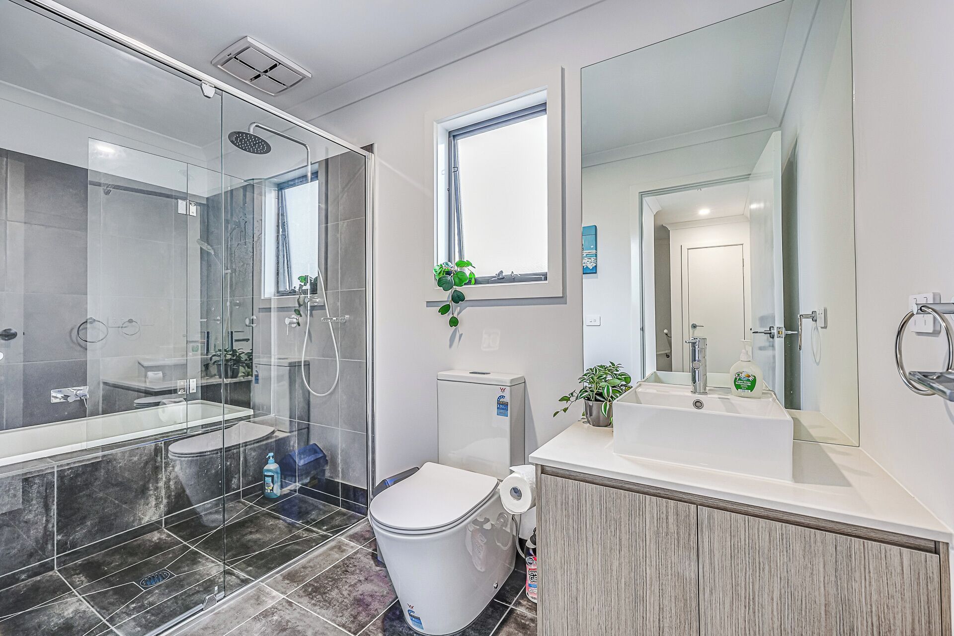 デラックス タウンホーム ガーデンビュー | バスルーム