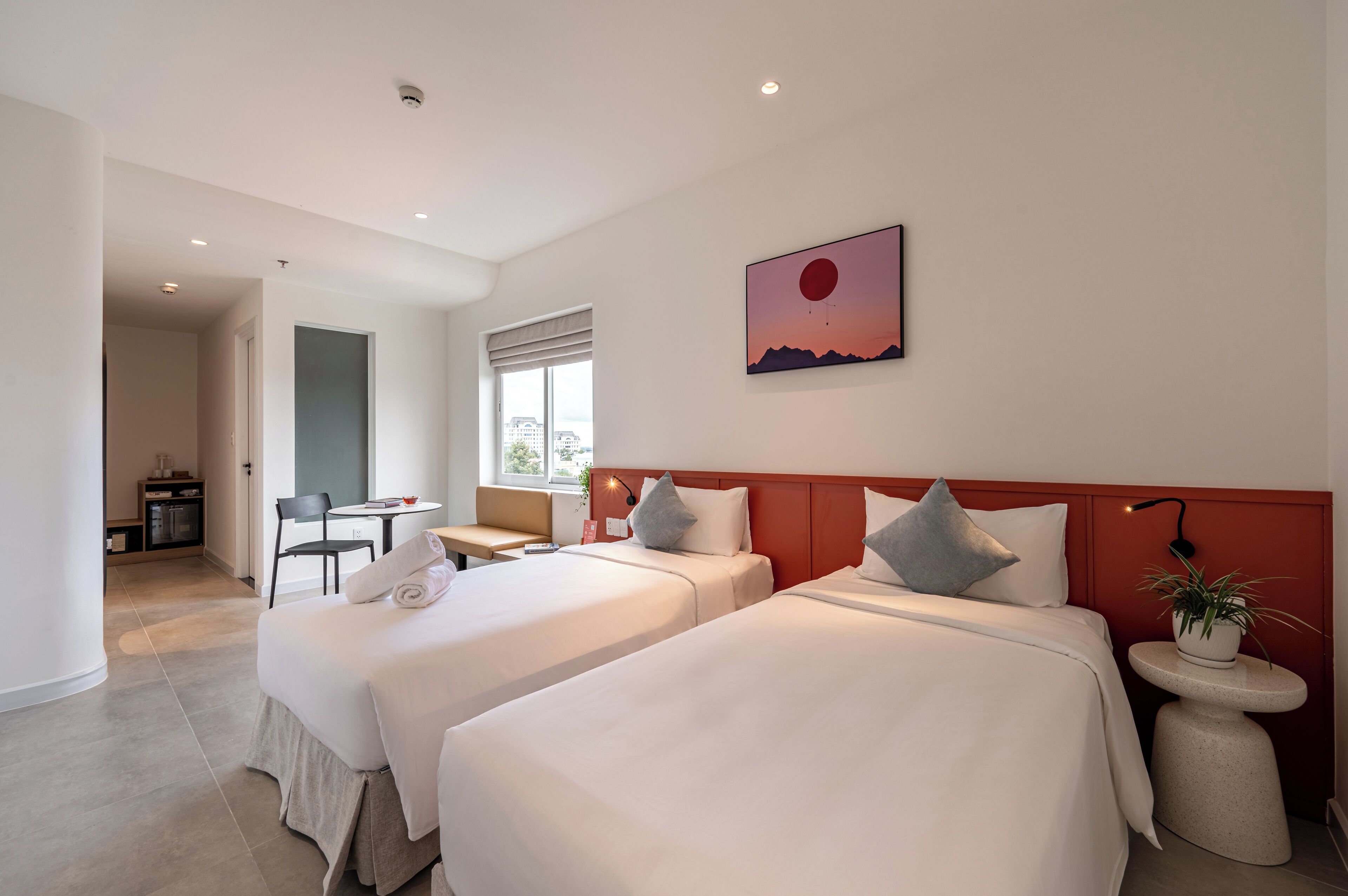 Kamar Twin | Brankas, meja kerja, tirai kedap cahaya, dan setrika/meja setrika