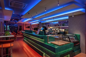 Bar (en la propiedad)
