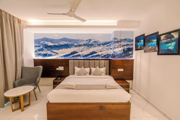 Executive Single Room, City View | Desk, laptop workspace, free WiFi