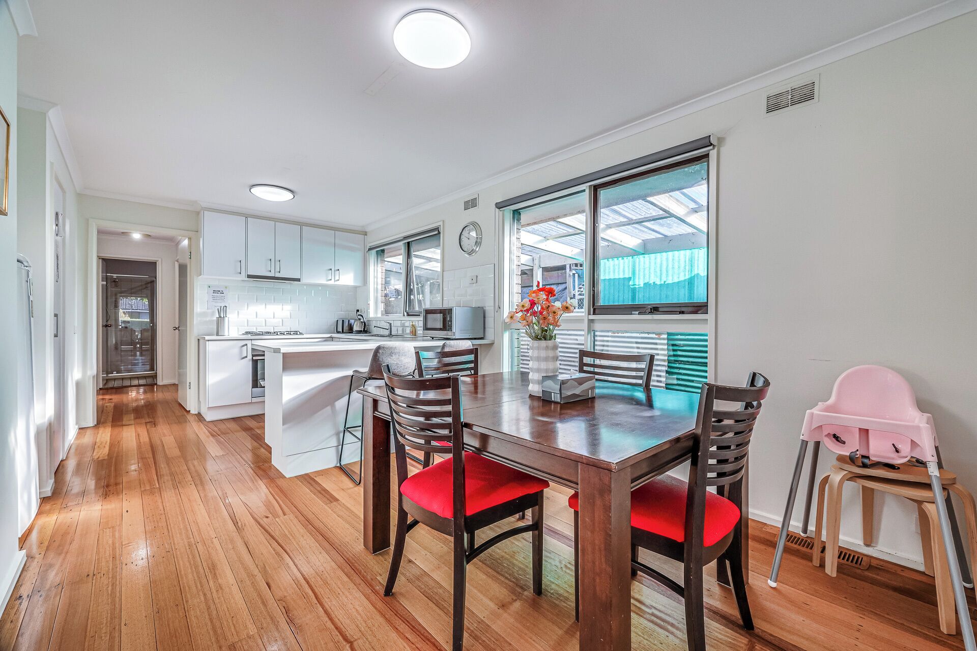 Executive One Bedroom Twin Apartment | Living area