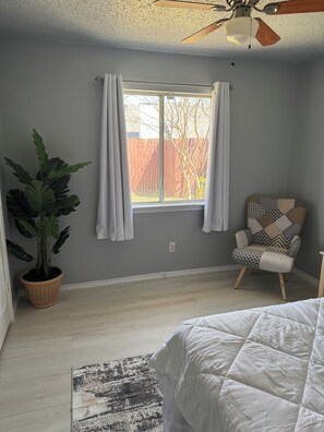 4 bedrooms, WiFi, bed sheets, wheelchair access