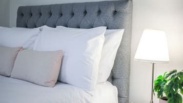 Townhouse Deluks, pemandangan kebun | Setrika/meja setrika dan Wi-Fi gratis