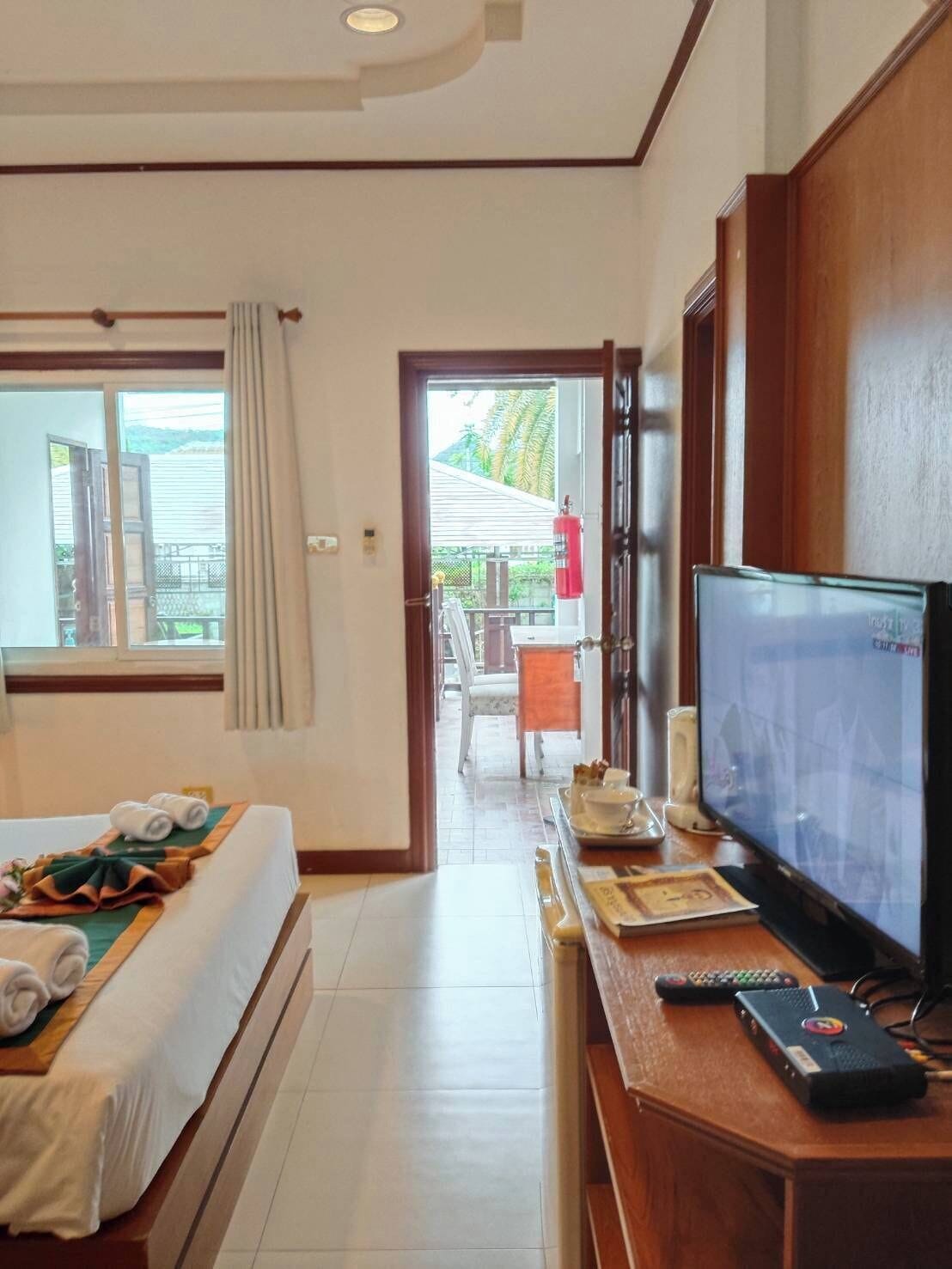 Superior Room | Laptop workspace, free WiFi