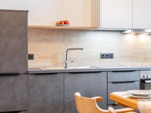 Oven, stovetop, dishwasher, coffee/tea maker