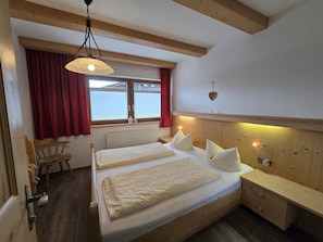 1 habitación y acceso a internet
