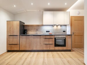 Oven, stovetop, dishwasher, coffee/tea maker