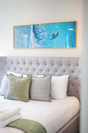 Deluxe Townhome, Garden View | Room amenity