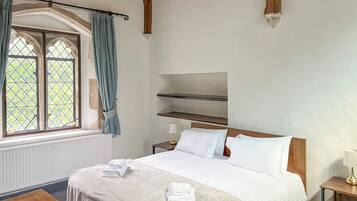 4 bedrooms, free WiFi