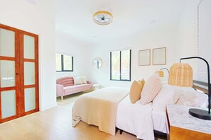 6 bedrooms, WiFi, bed sheets