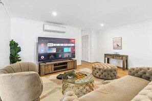 Televisión